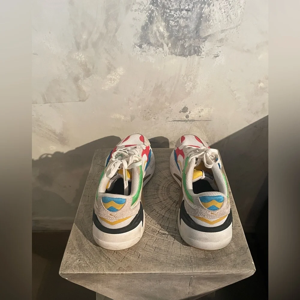 Puma excellent vibrant